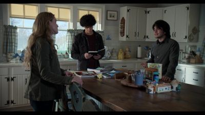 The_Society_S01E09_New_Names_1080p_NF_WEB-DL_DDP5_1_x264-NTG_0153.jpg