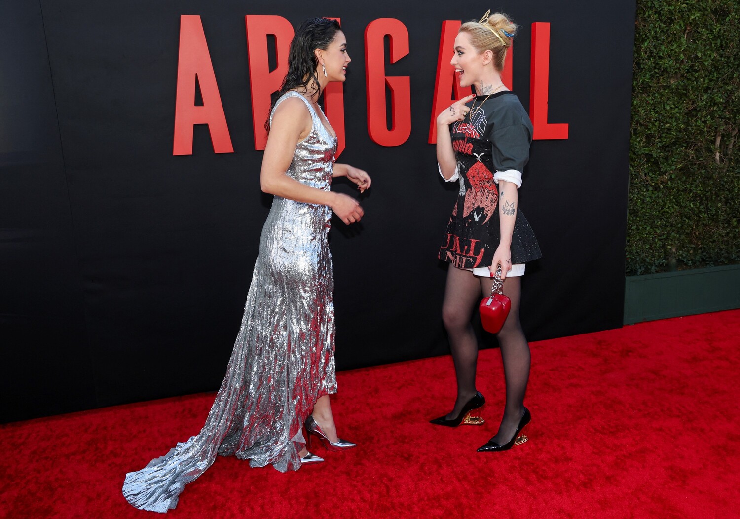 arrivingabigailpremiere170428-112.jpg