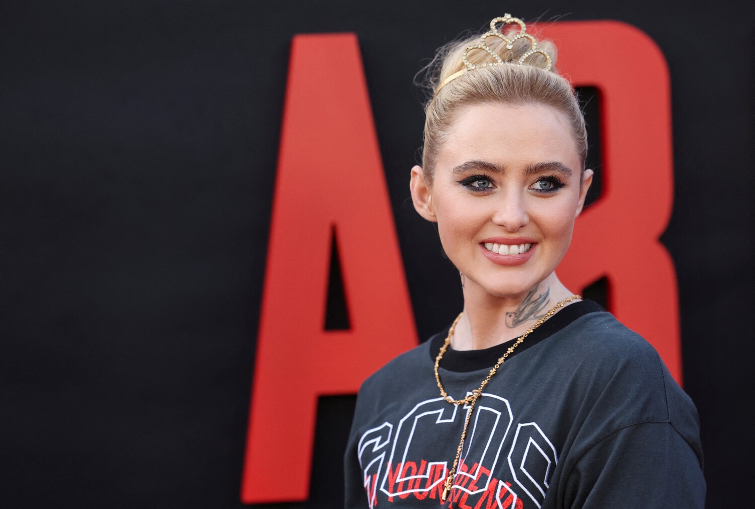 arrivingabigailpremiere170428-115.jpg