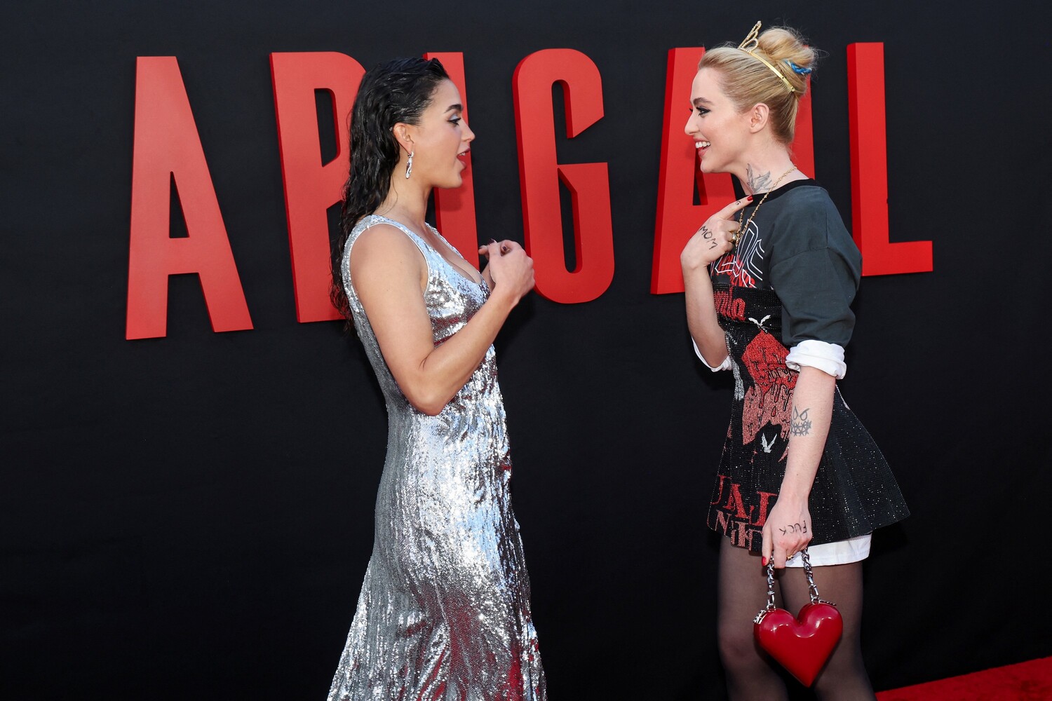arrivingabigailpremiere170428-117.jpg
