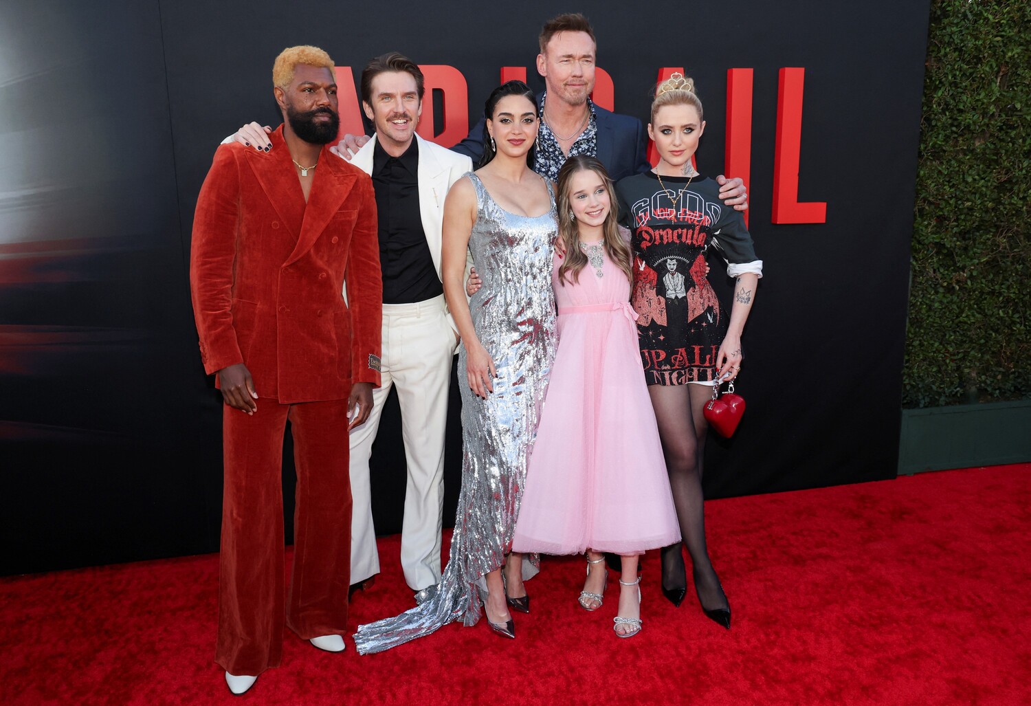 arrivingabigailpremiere170428-124.jpg