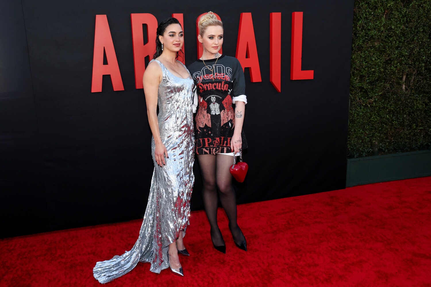 arrivingabigailpremiere170428-126.jpg