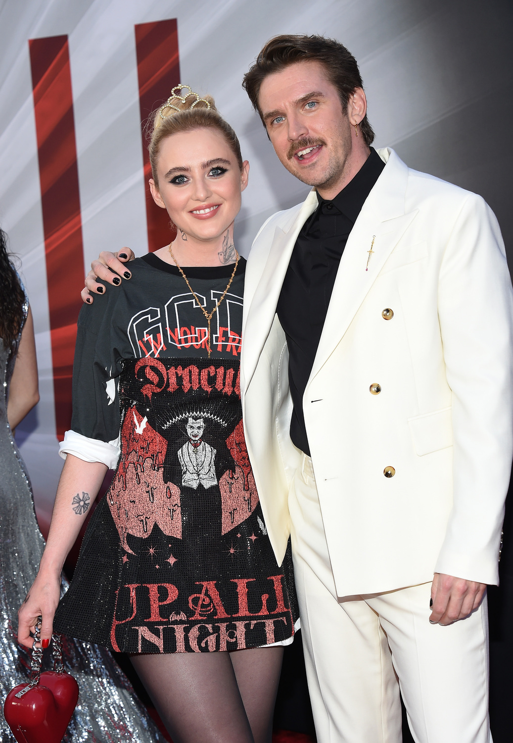 arrivingabigailpremiere170428-160.jpg