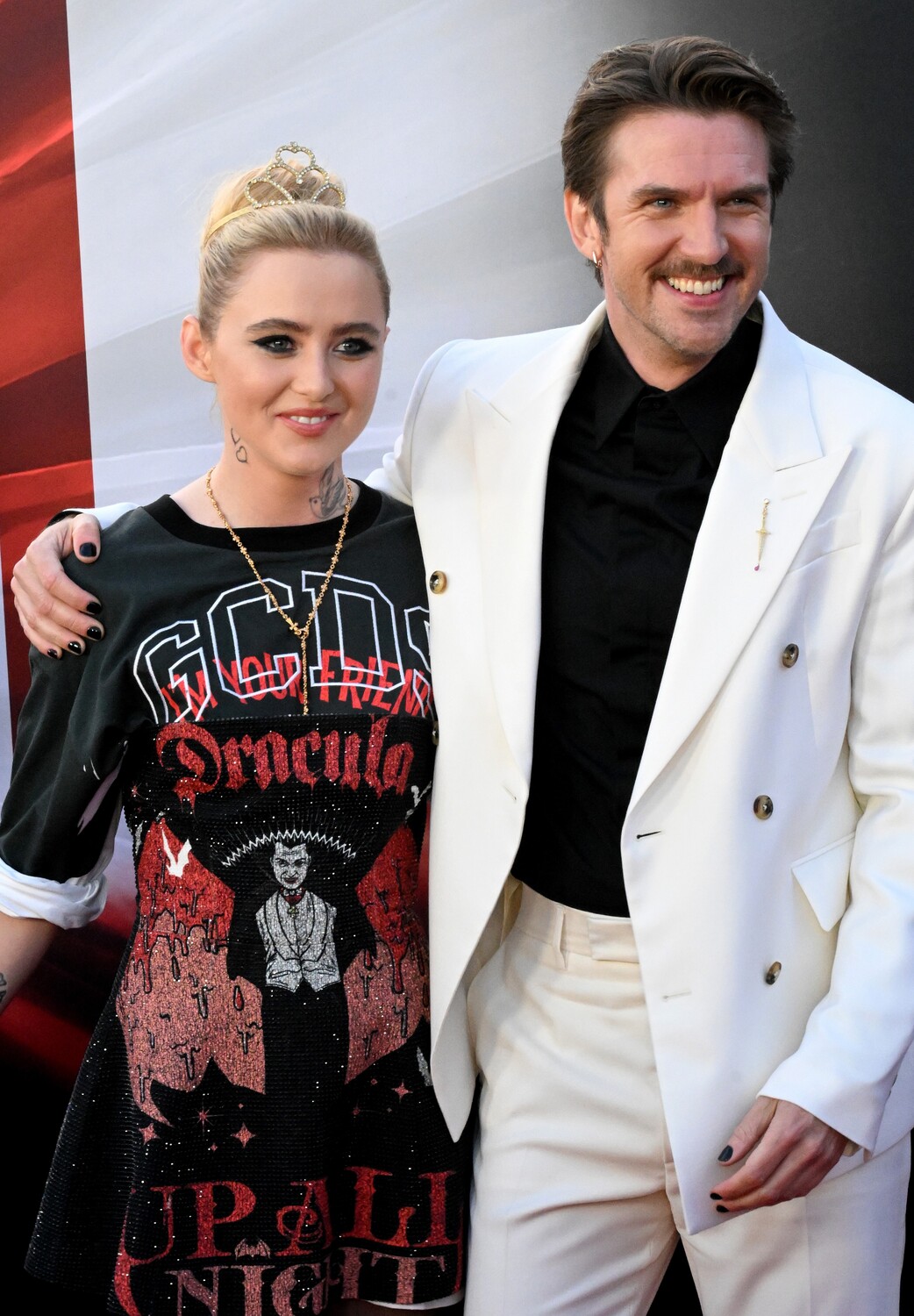 arrivingabigailpremiere170428-166.jpg