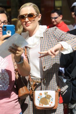 HQ
