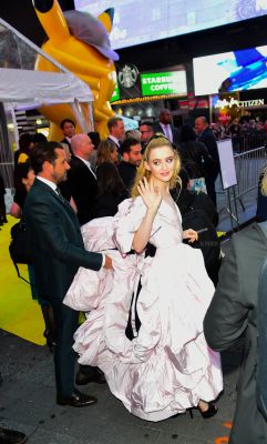 HQ
