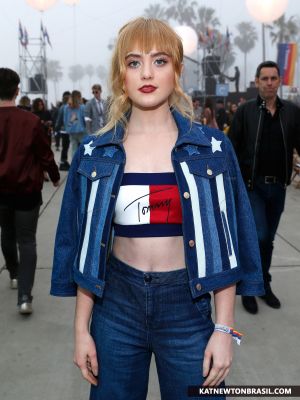 HQ
