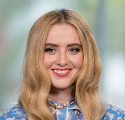 HQ
