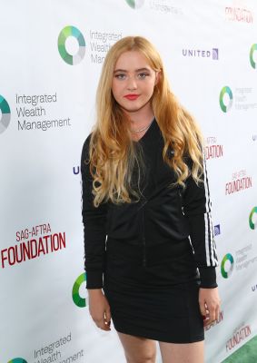 HQ
