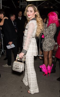 HQ

