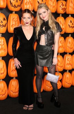 hendspremiere111022-045.JPG
