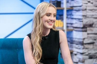HQ
