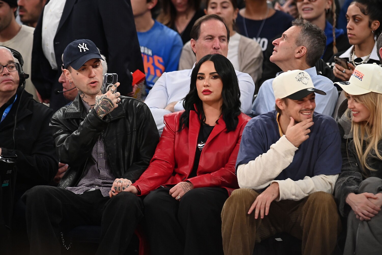 knicksgamenyc010224-014.JPG