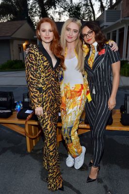 HQ
