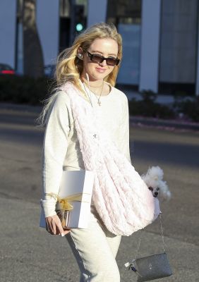 outinla260919-005.jpg