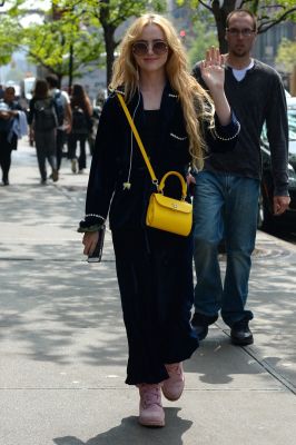 HQ
