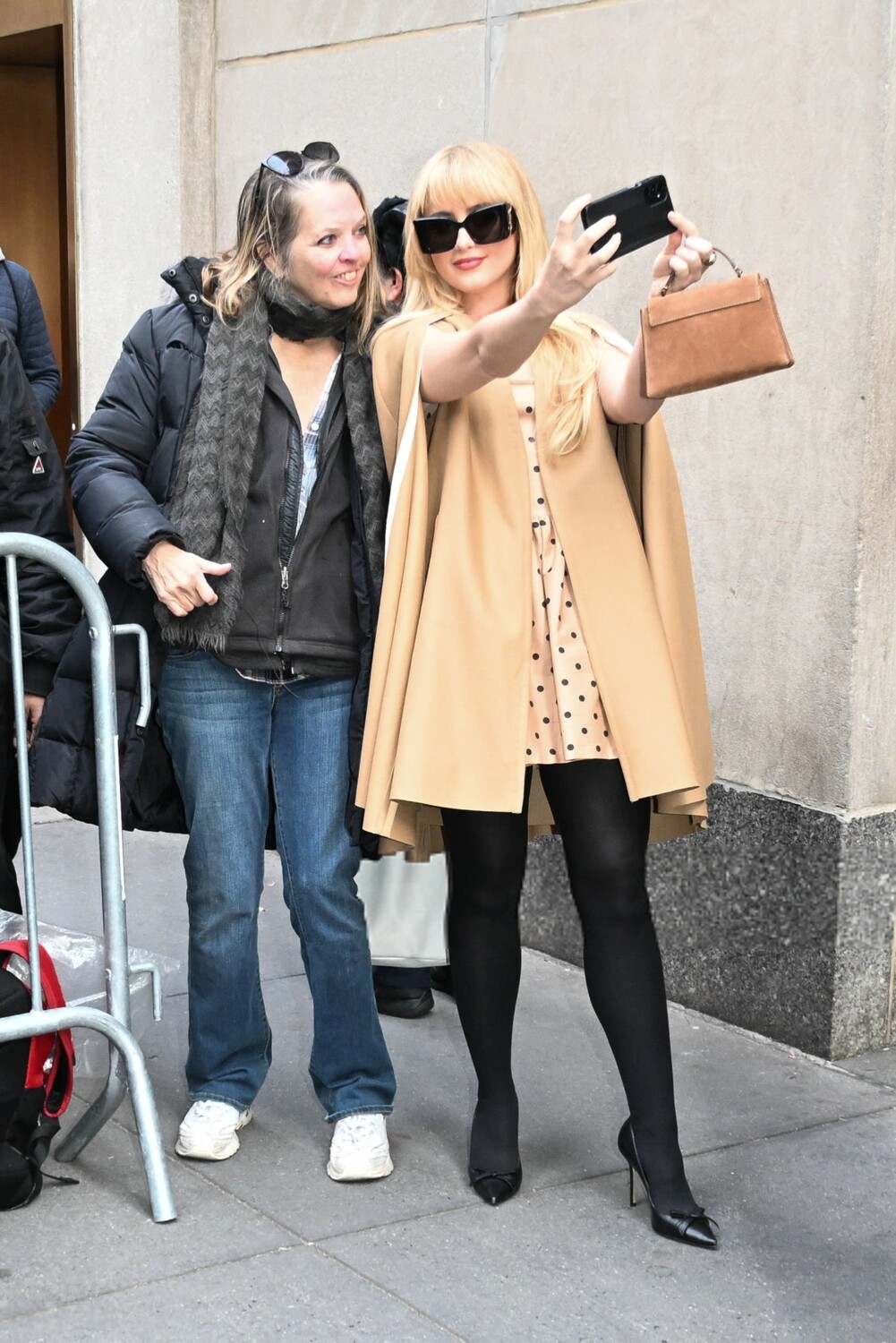 outsidetodayshow120224-042.jpg