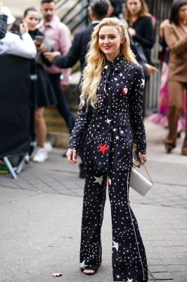 HQ
