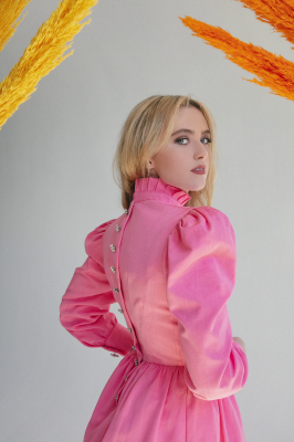 HQ

