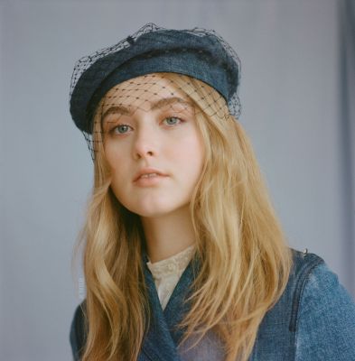 HQ
