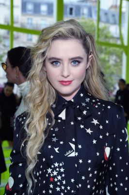HQ
