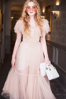 HQ
