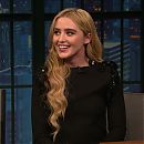 Kathryn_Newton_Had_a_Star_Studded_Dinner_with_Meryl_Streep_and_Reese_Witherspoon5B15D_100.jpg