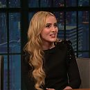 Kathryn_Newton_Had_a_Star_Studded_Dinner_with_Meryl_Streep_and_Reese_Witherspoon5B15D_166.jpg