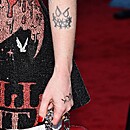 arrivingabigailpremiere170428-134.jpg