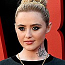 arrivingabigailpremiere170428-161.jpg
