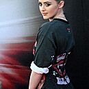 arrivingabigailpremiere170428-163.jpg