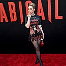 arrivingabigailpremiere170428-168.jpg