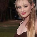 kathryn-newton-a-map-of-tiny-perfect-things-premiere-in-la-5_thumbnail.jpg