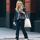 oanyc280423-003.jpg