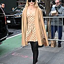 outsidetodayshow120224-033.jpg
