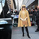 outsidetodayshow120224-038.jpg