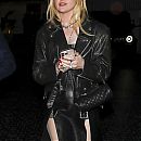 outsidevfparty260225-028.jpg
