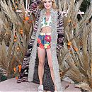 revolveparty160422-006.jpg